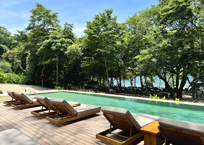 Monkey Peninsula Papagayo, Costa Rica Villa Nacascolo
